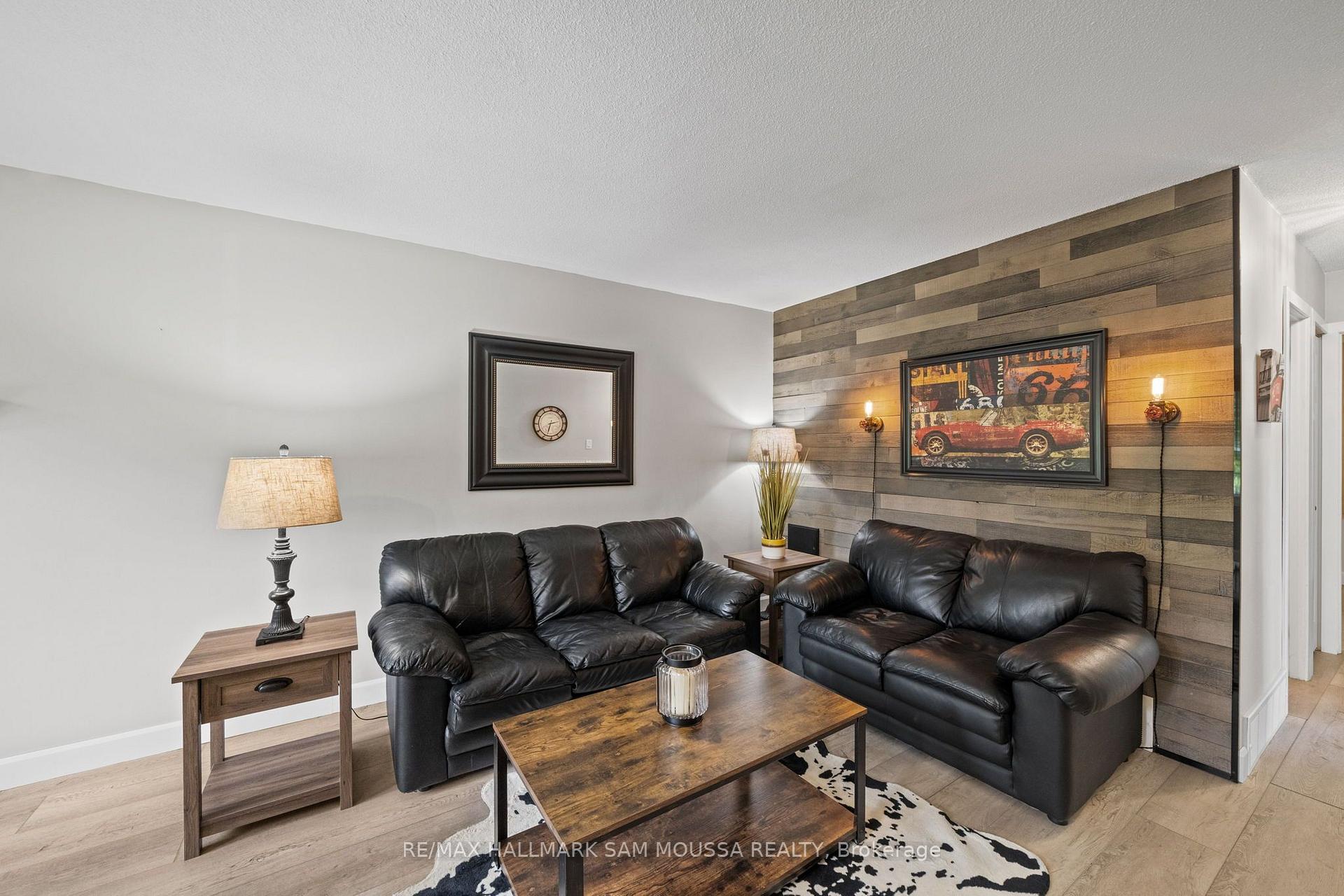 Photo 8 of 35 Ballantrae Way, Ottawa, Kanata - Glencairn/Hazeldean — HOMEH