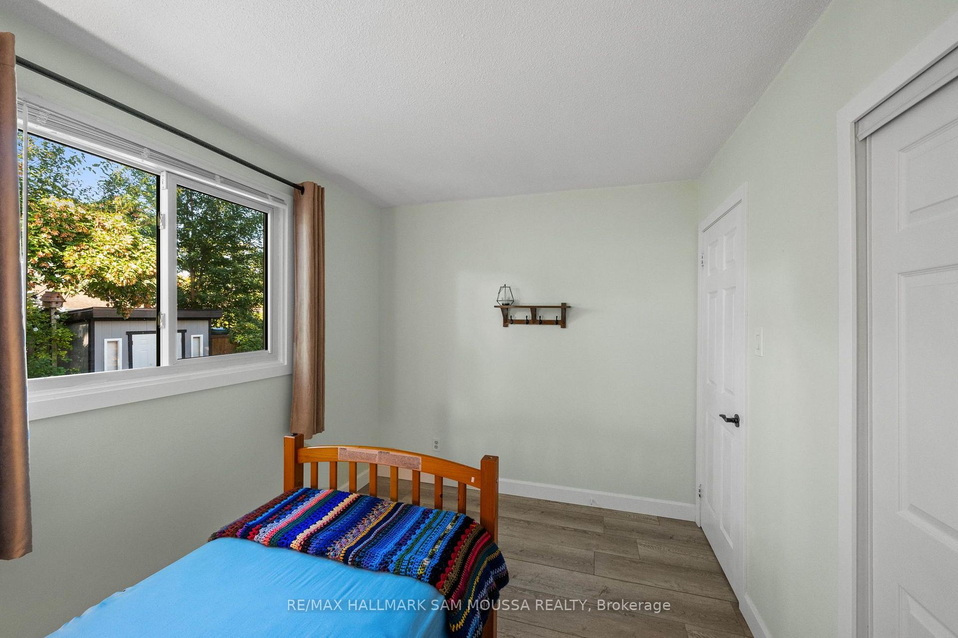 Photo 23 of 35 Ballantrae Way, Ottawa, Kanata - Glencairn/Hazeldean — HOMEH