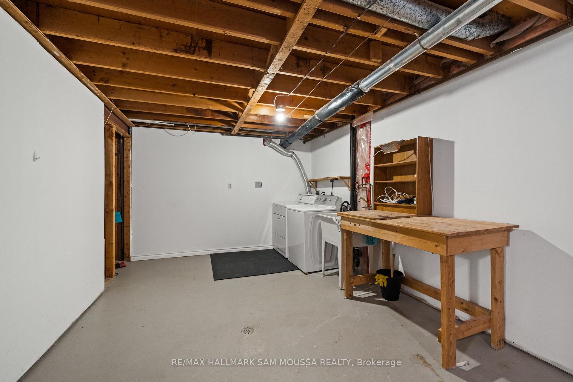 Photo 31 of 35 Ballantrae Way, Ottawa, Kanata - Glencairn/Hazeldean — HOMEH