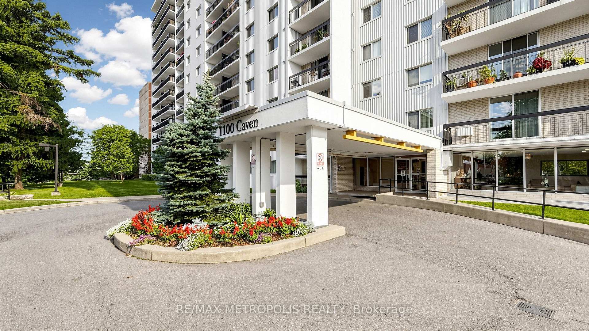 Photo 6 of Unit 310, 1100 Caven Street, Mississauga, Lakeview — HOMEH