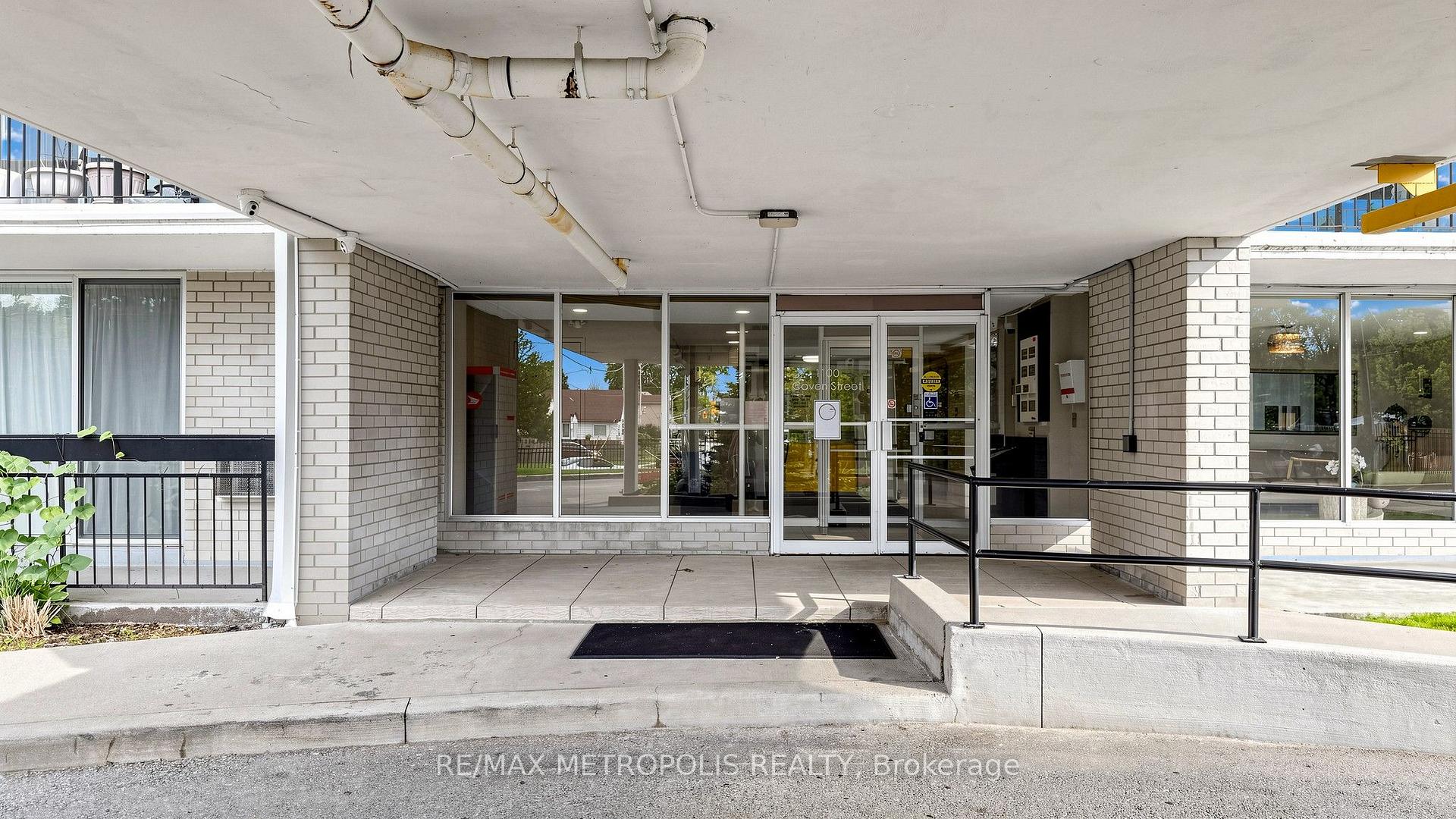 Photo 8 of Unit 310, 1100 Caven Street, Mississauga, Lakeview — HOMEH