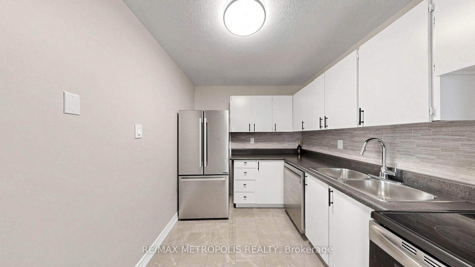 Photo 21 of Unit 310, 1100 Caven Street, Mississauga, Lakeview — HOMEH