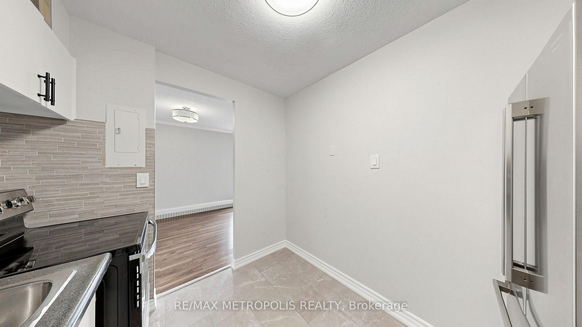 Photo 26 of Unit 310, 1100 Caven Street, Mississauga, Lakeview — HOMEH