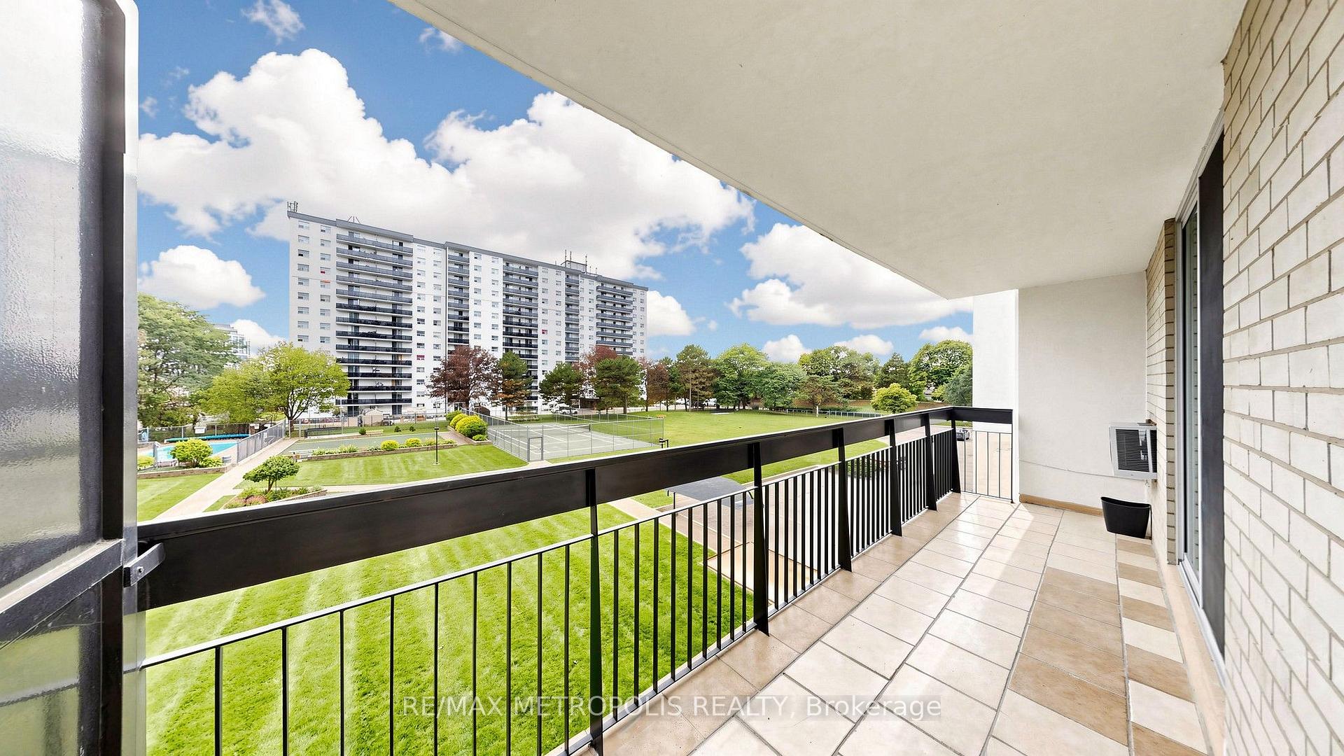 Photo 43 of Unit 310, 1100 Caven Street, Mississauga, Lakeview — HOMEH