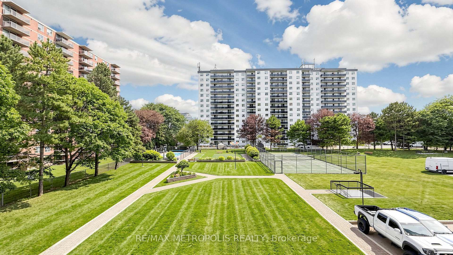 Photo 45 of Unit 310, 1100 Caven Street, Mississauga, Lakeview — HOMEH