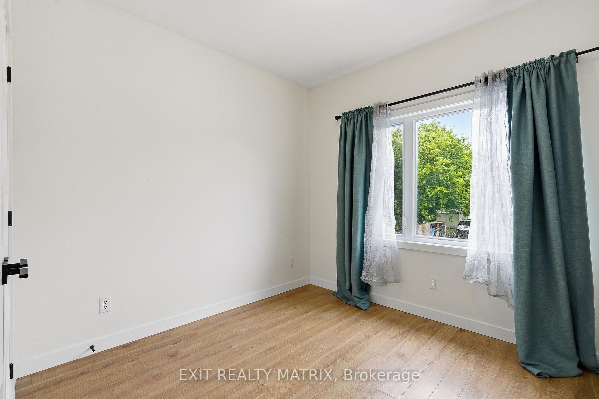 Photo 20 of 47 Cambridge Street, The Nation, Limoges — HOMEH