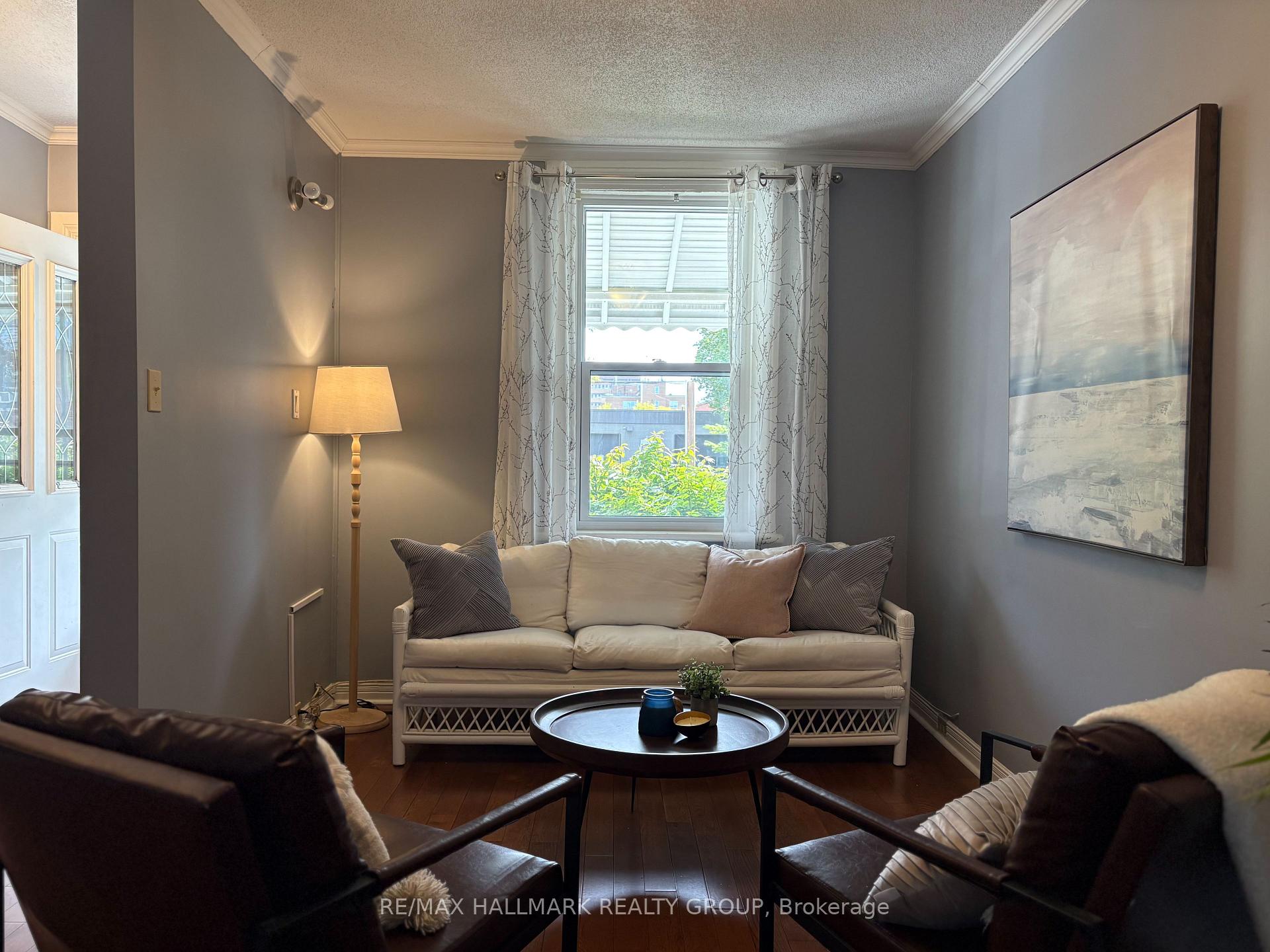 Photo 4 of 53 Louisa Street, Ottawa, West Centre Town — HOMEH