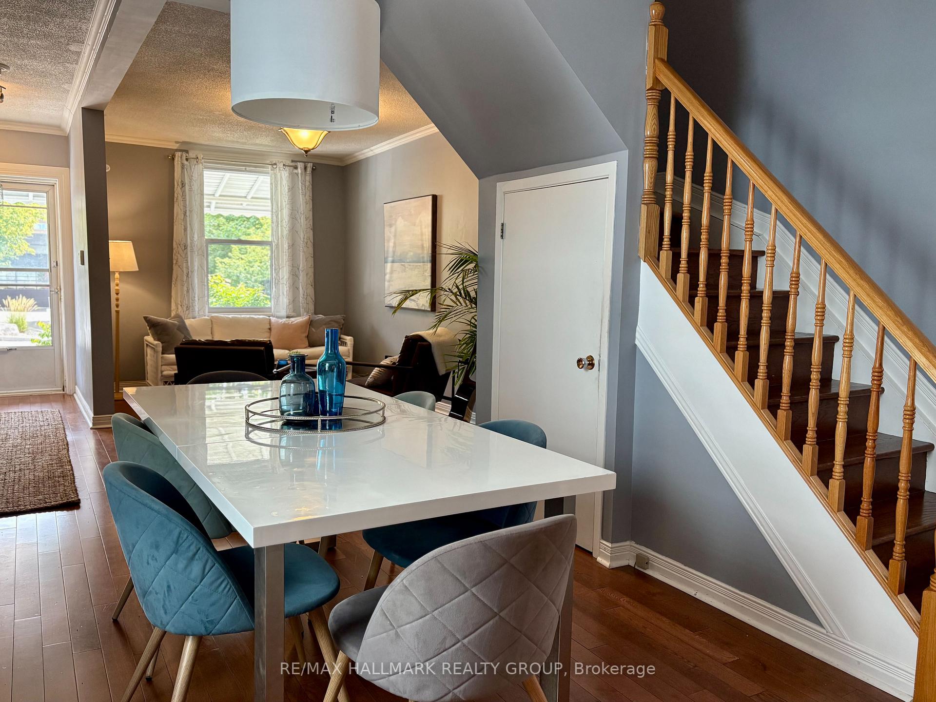 Photo 10 of 53 Louisa Street, Ottawa, West Centre Town — HOMEH
