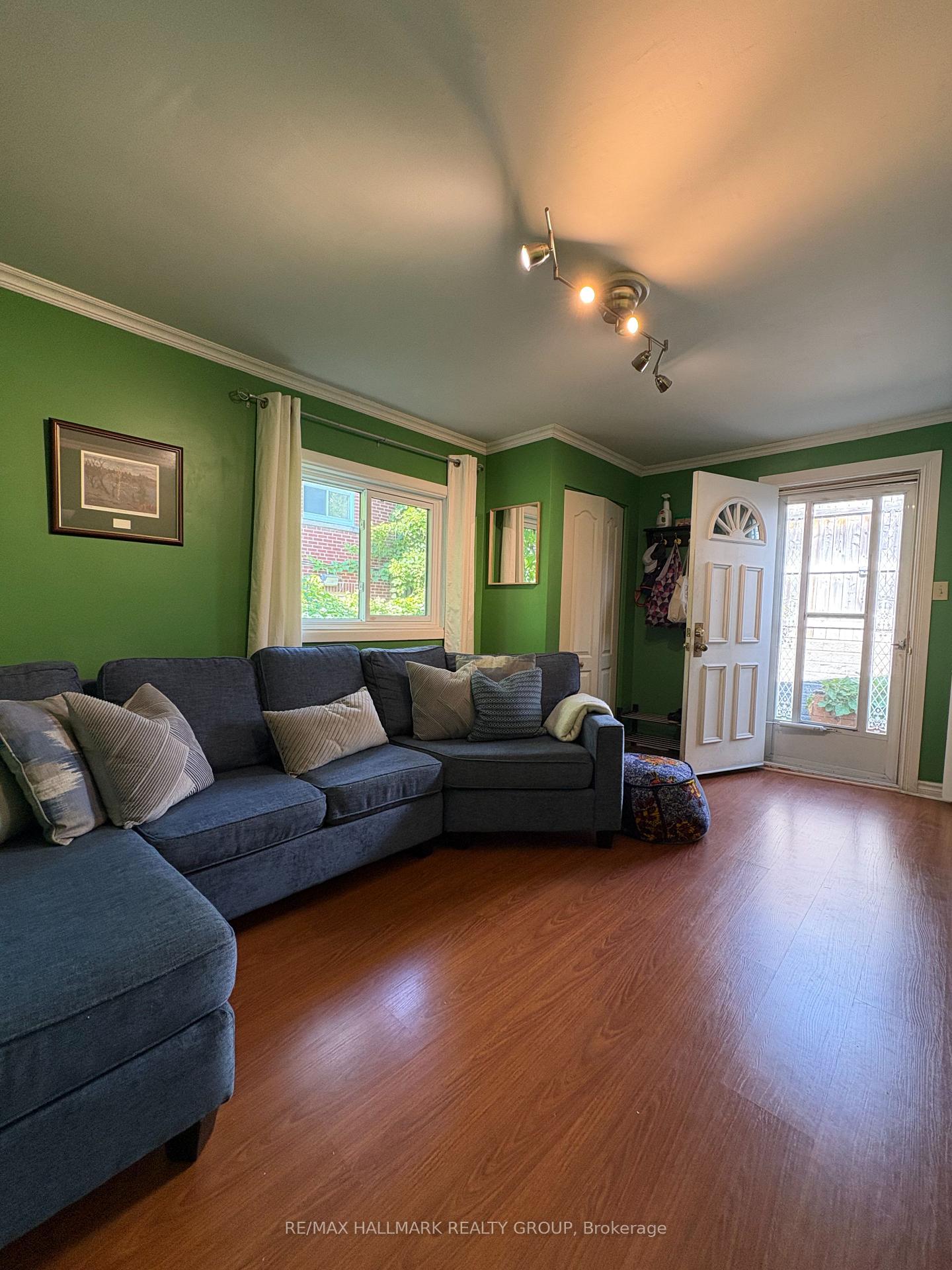 Photo 15 of 53 Louisa Street, Ottawa, West Centre Town — HOMEH