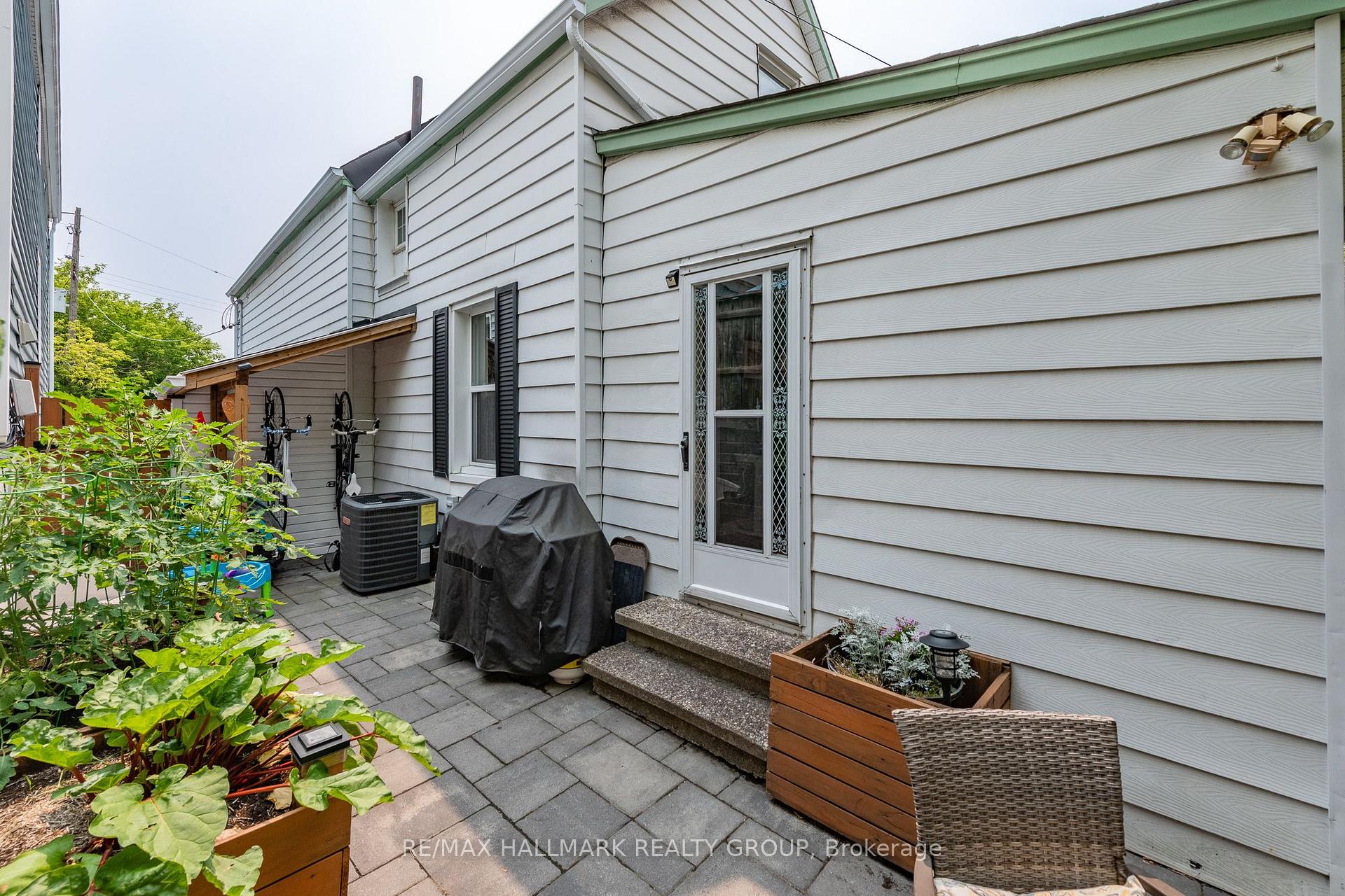 Photo 32 of 53 Louisa Street, Ottawa, West Centre Town — HOMEH