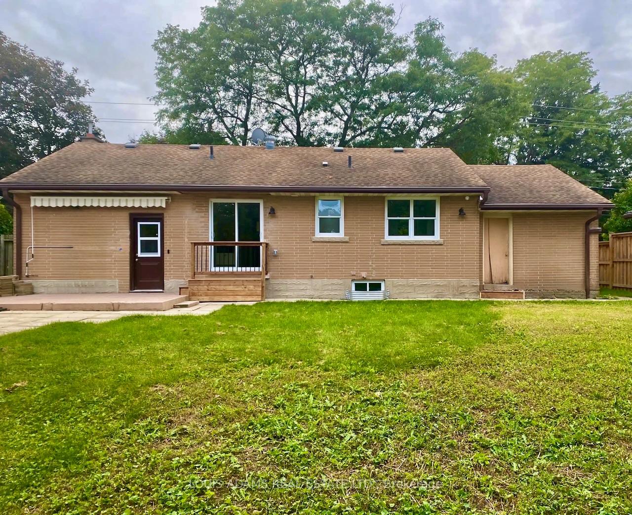 Photo 16 of 33 Elginfield Drive, Guelph, Grange Road — HOMEH