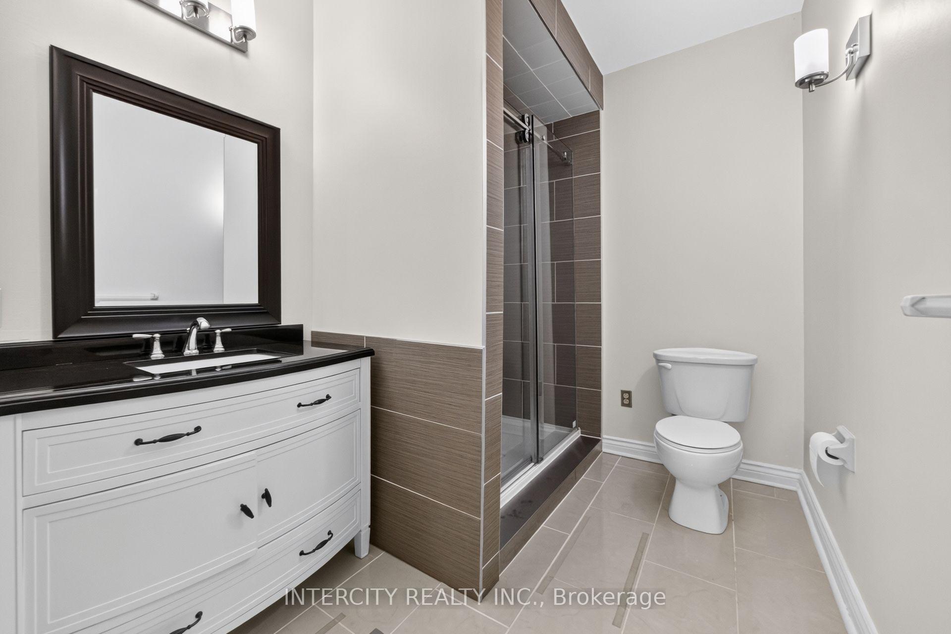 Photo 27 of 10 East Drive E, Markham, Unionville — HOMEH