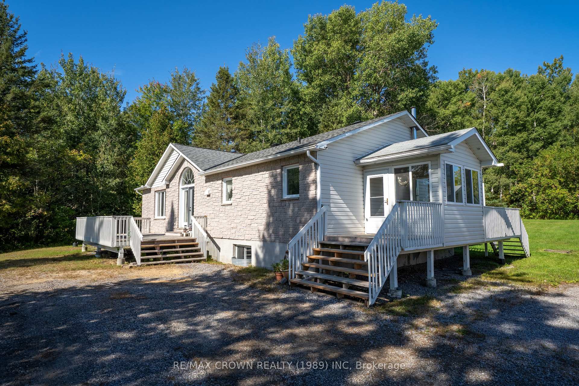 Photo 4 of 870 Highway 17 E, North Bay, Widdifield — HOMEH