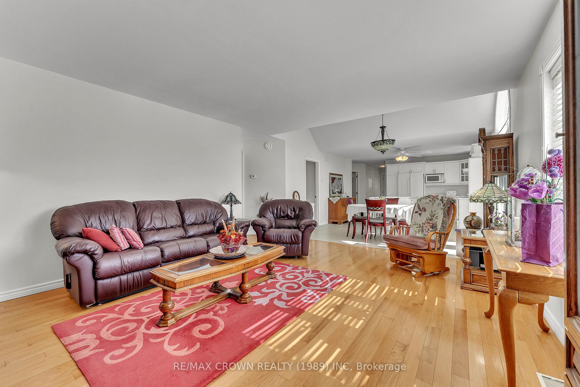 Photo 17 of 870 Highway 17 E, North Bay, Widdifield — HOMEH
