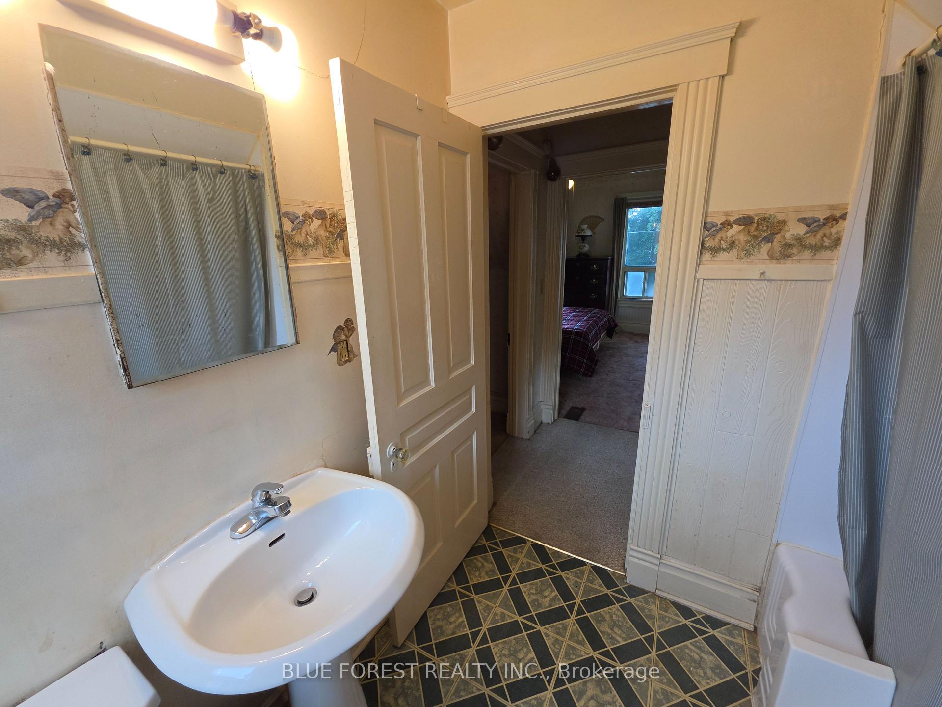 Photo 26 of 248 Ridout Street, West Elgin, Rodney — HOMEH