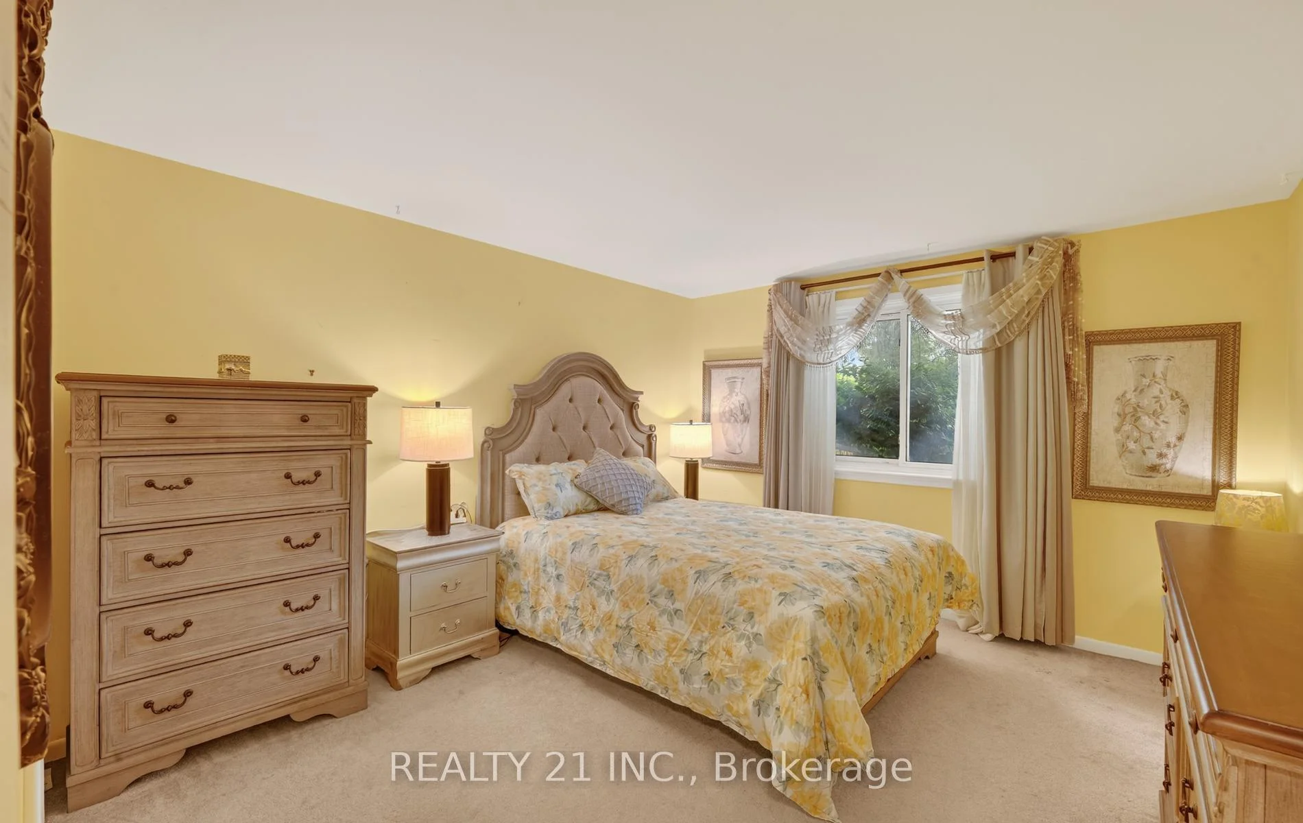 Photo 37 of 16 Baltray Crescent, North York, Parkwoods-Donalda — HOMEH