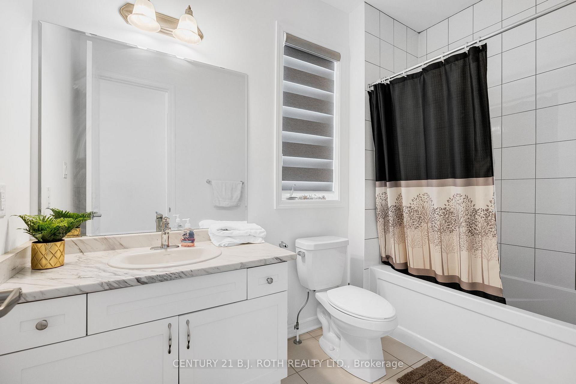 Photo 20 of 22 Dyer Crescent, Bracebridge, Macaulay — HOMEH