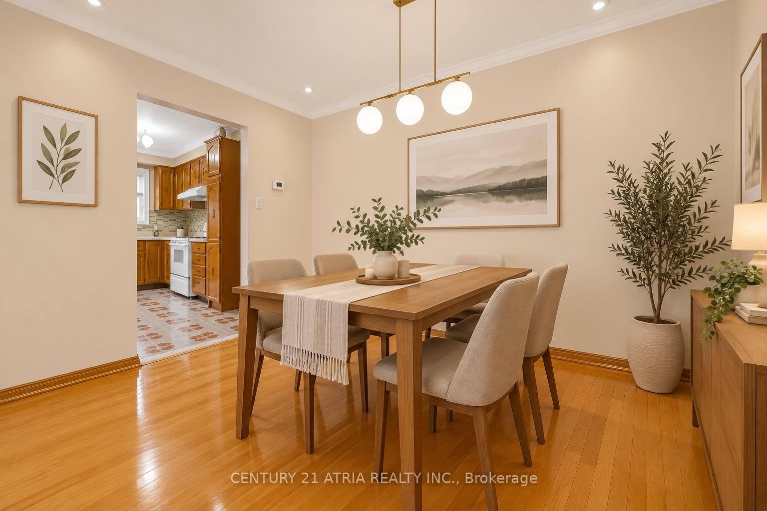 Photo 8 of 34 Sawmill Road, North York, Glenfield-Jane Heights — HOMEH