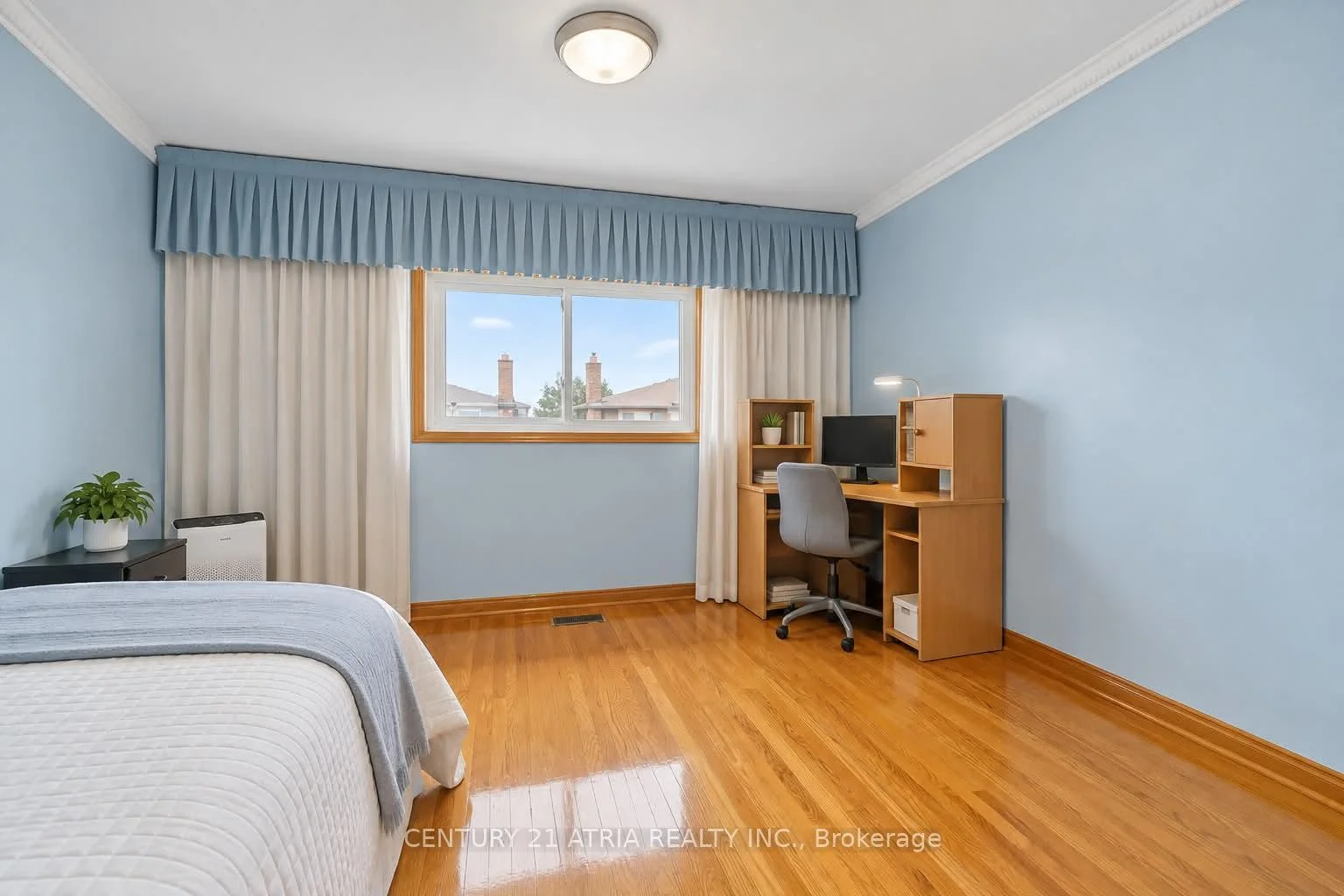 Photo 21 of 34 Sawmill Road, North York, Glenfield-Jane Heights — HOMEH