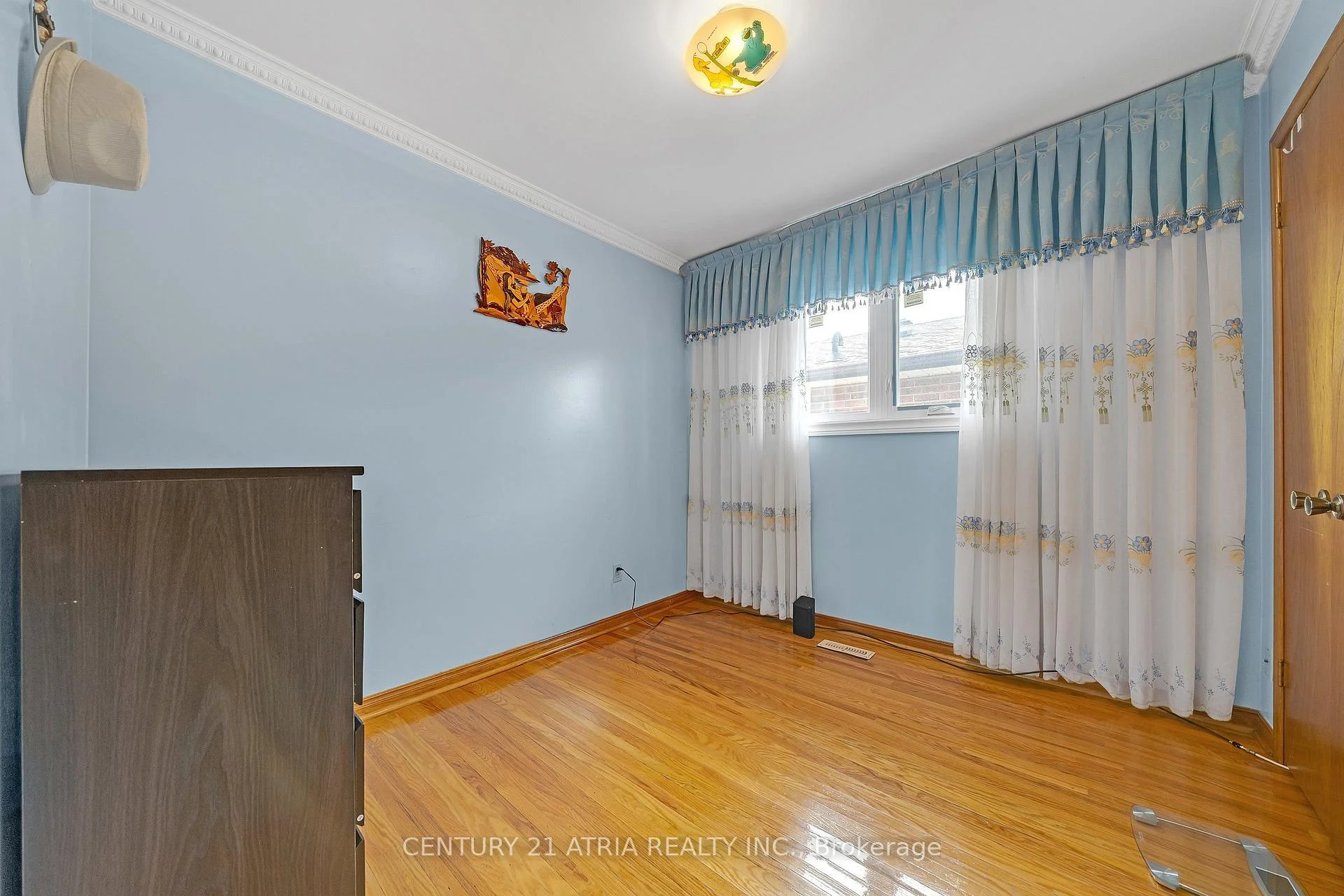 Photo 25 of 34 Sawmill Road, North York, Glenfield-Jane Heights — HOMEH