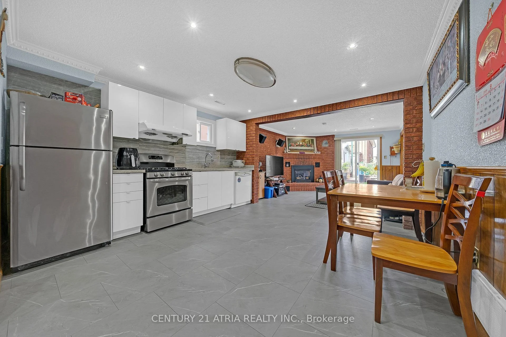 Photo 29 of 34 Sawmill Road, North York, Glenfield-Jane Heights — HOMEH