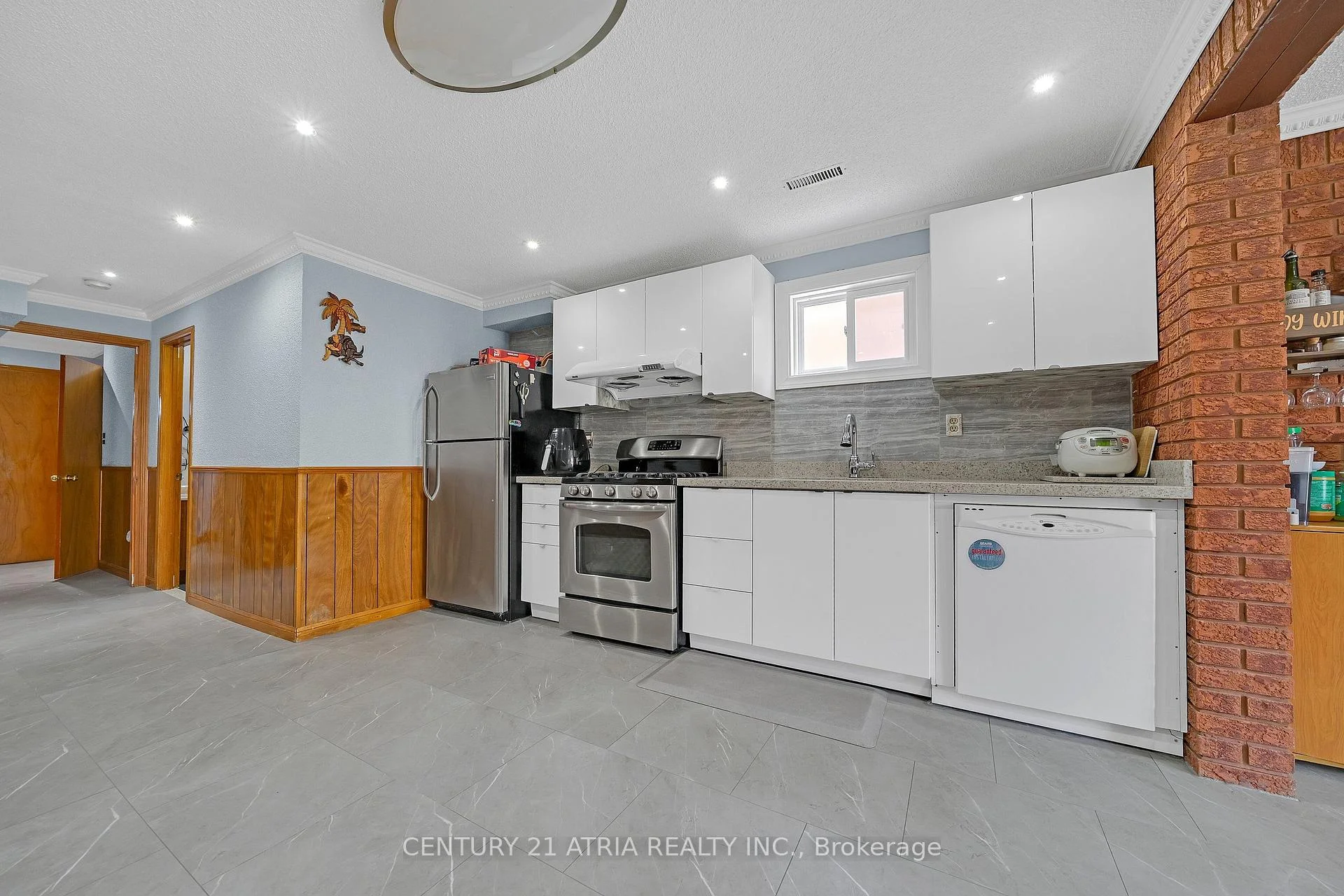 Photo 30 of 34 Sawmill Road, North York, Glenfield-Jane Heights — HOMEH