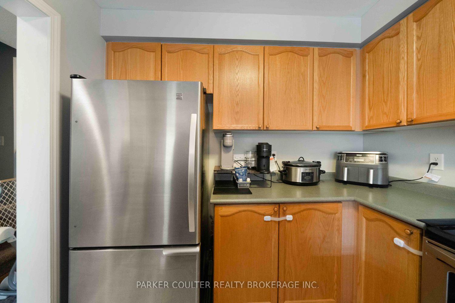 Photo 14 of 46 Coleman Drive, Barrie, Edgehill Drive — HOMEH