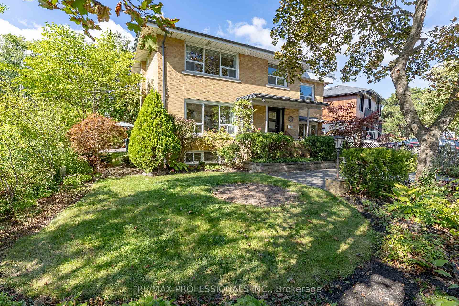 Photo of 60 Fernalroy Boulevard