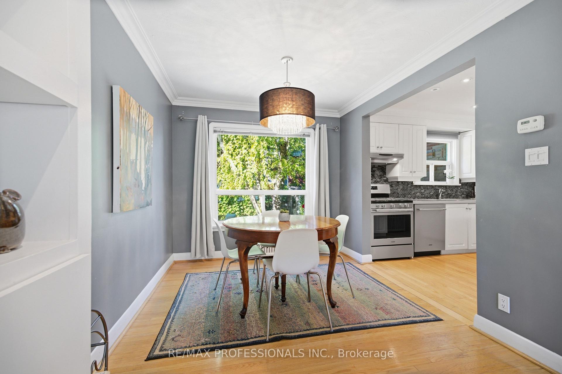 Photo 8 of 60 Fernalroy Boulevard, Etobicoke, Stonegate-Queensway — HOMEH