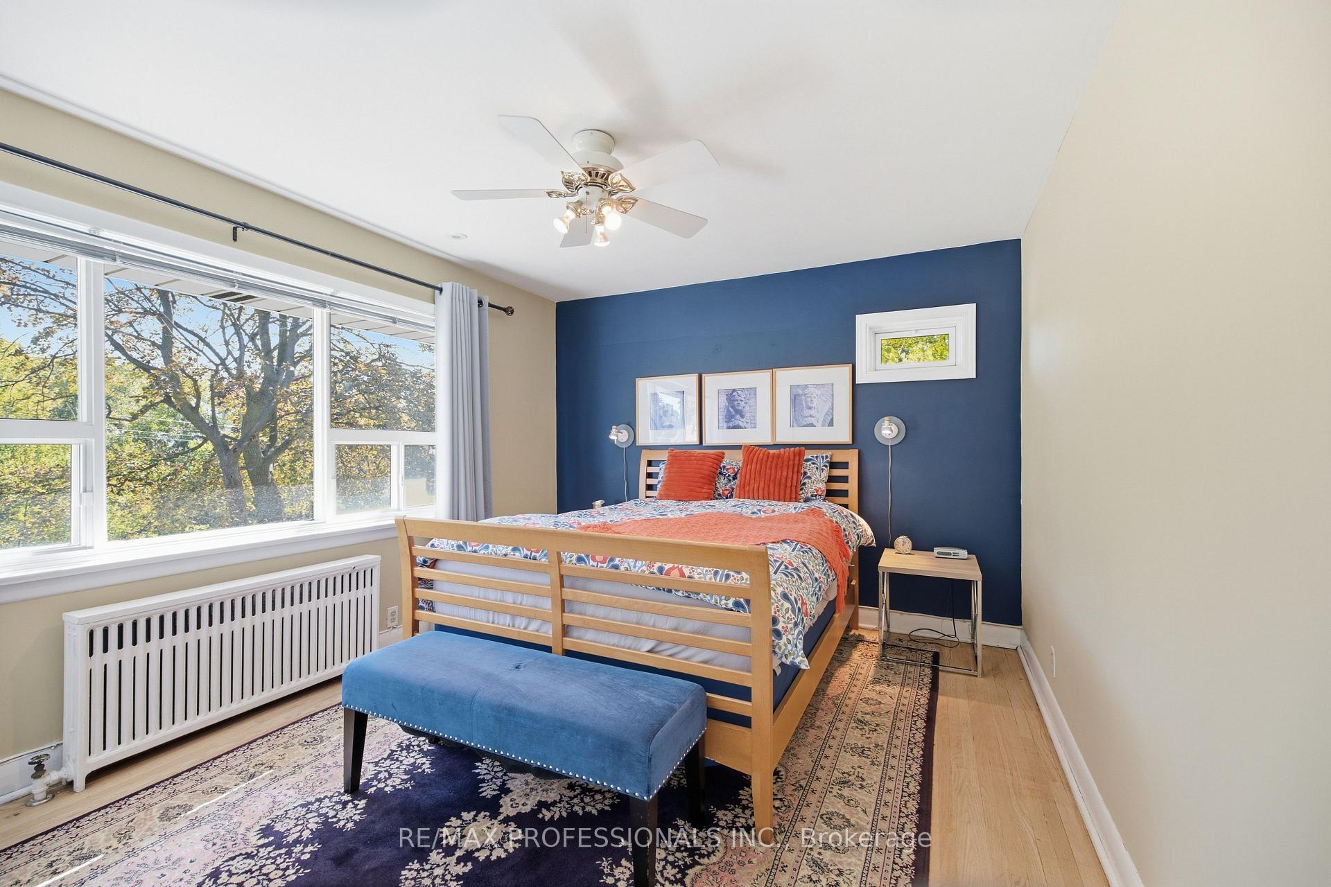 Photo 19 of 60 Fernalroy Boulevard, Etobicoke, Stonegate-Queensway — HOMEH