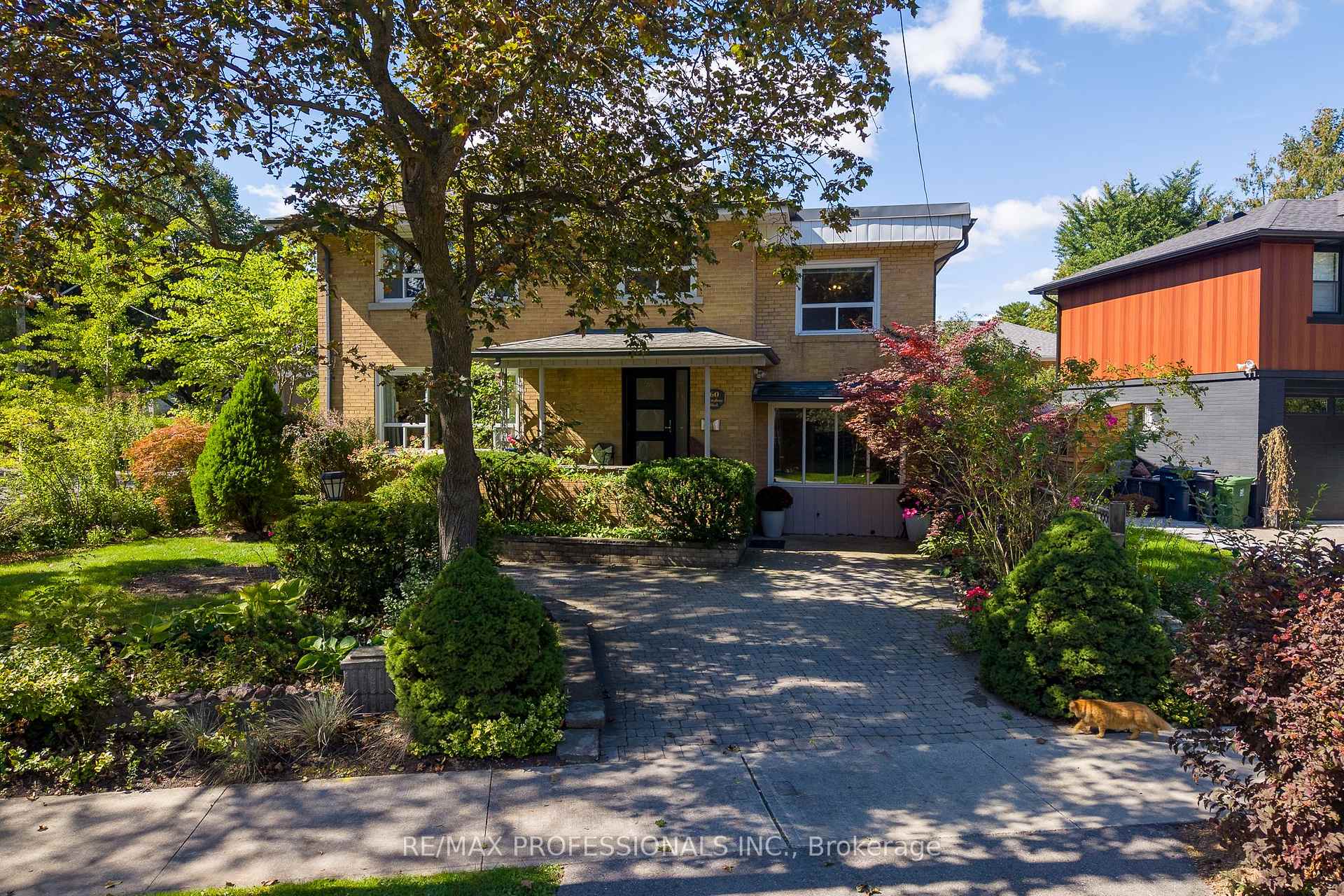 Photo 42 of 60 Fernalroy Boulevard, Etobicoke, Stonegate-Queensway — HOMEH