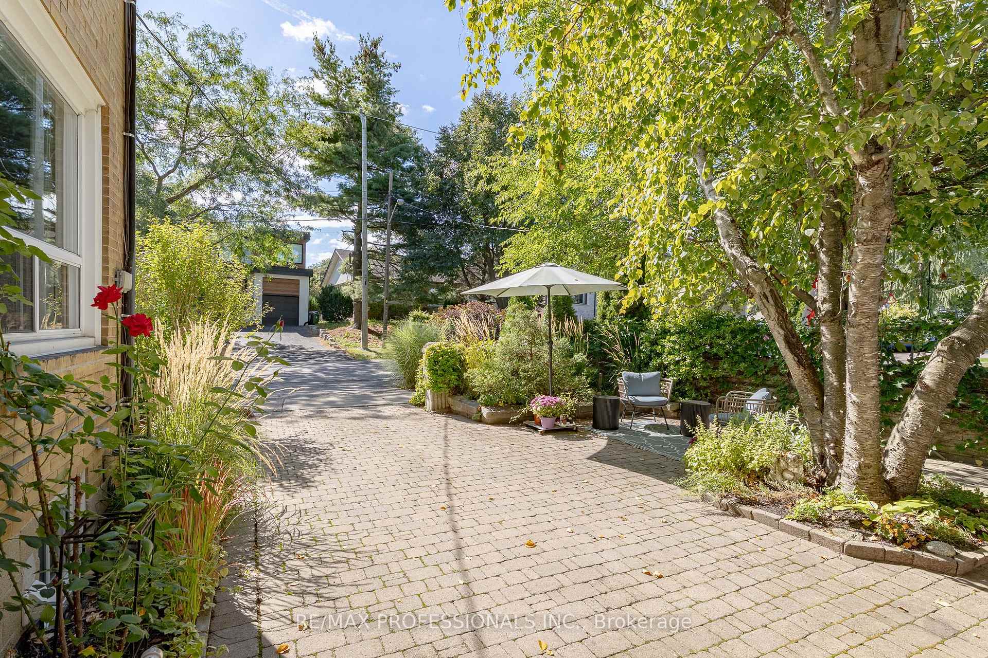 Photo 43 of 60 Fernalroy Boulevard, Etobicoke, Stonegate-Queensway — HOMEH