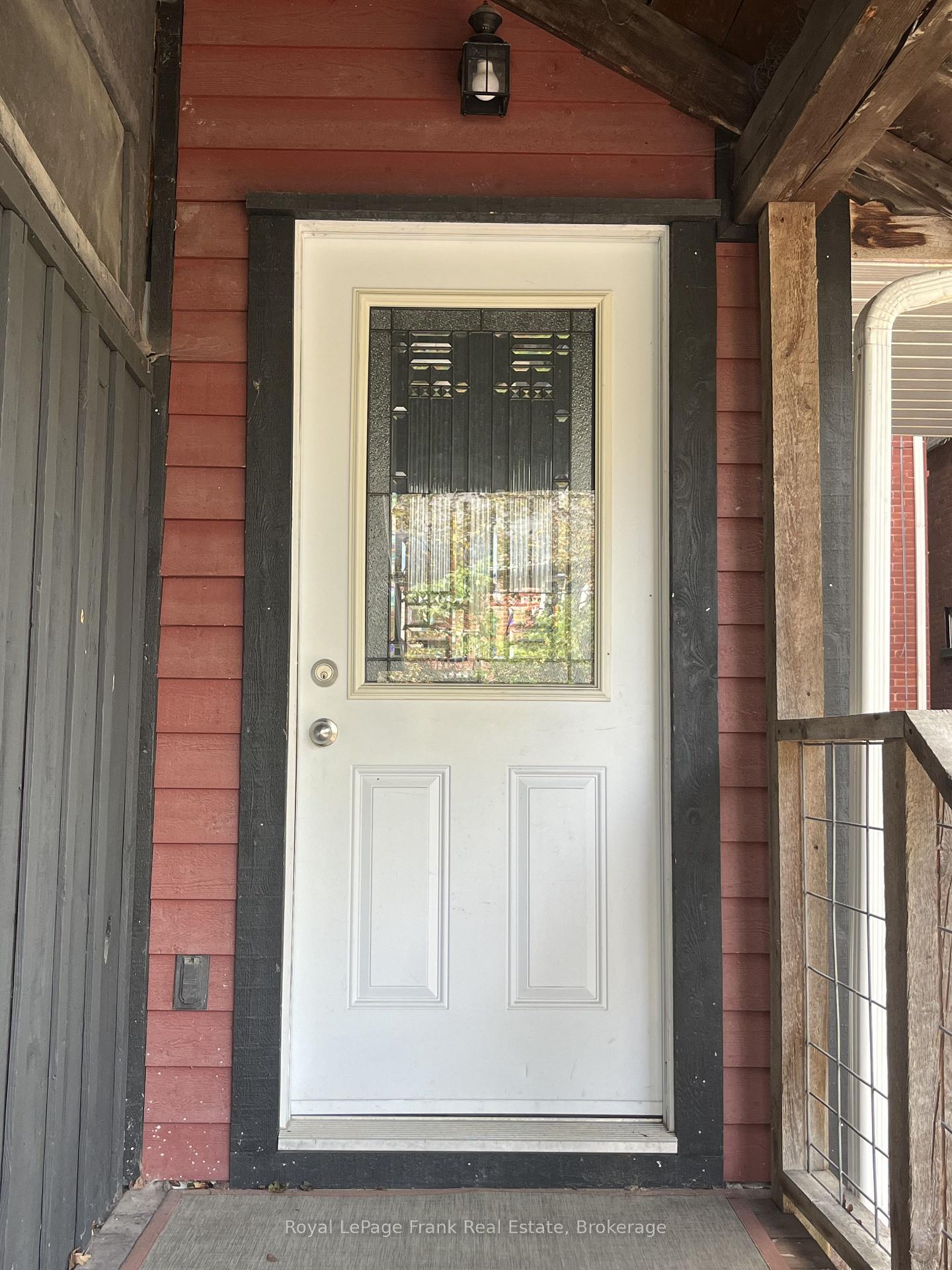 Photo 3 of 210 Mcdonnel Street, Peterborough, Town Ward 3 — HOMEH