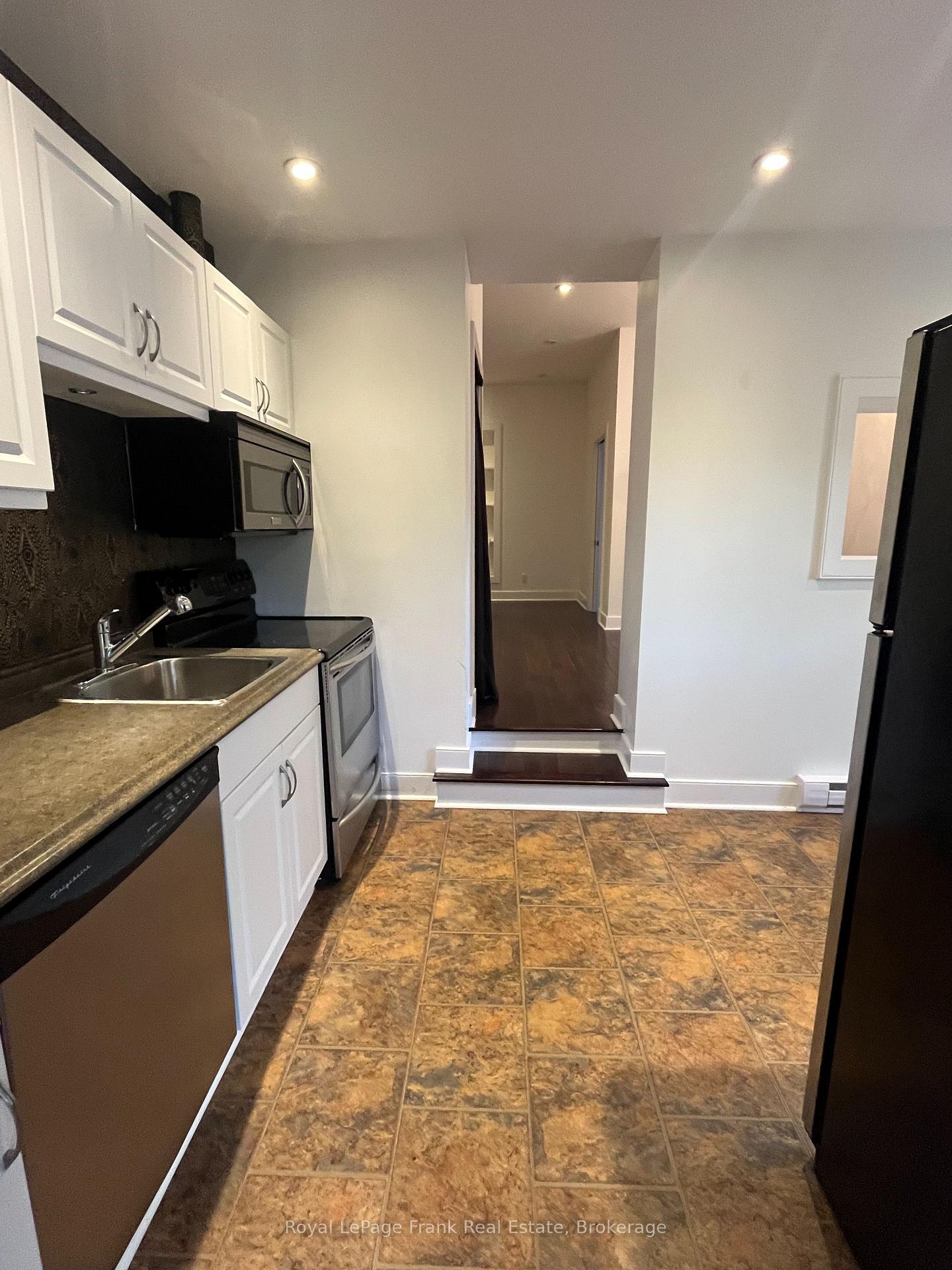 Photo 17 of 210 Mcdonnel Street, Peterborough, Town Ward 3 — HOMEH