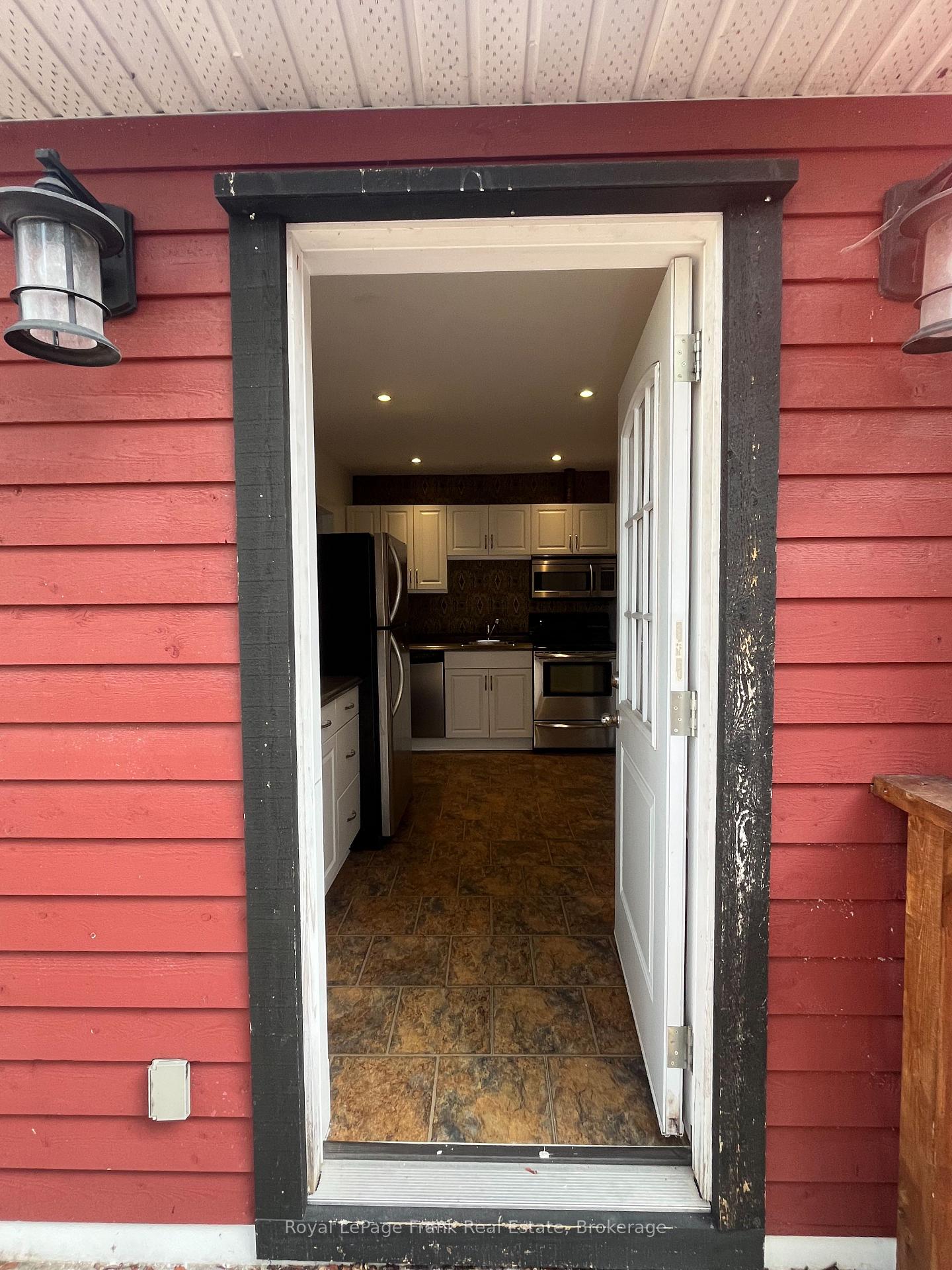 Photo 21 of 210 Mcdonnel Street, Peterborough, Town Ward 3 — HOMEH
