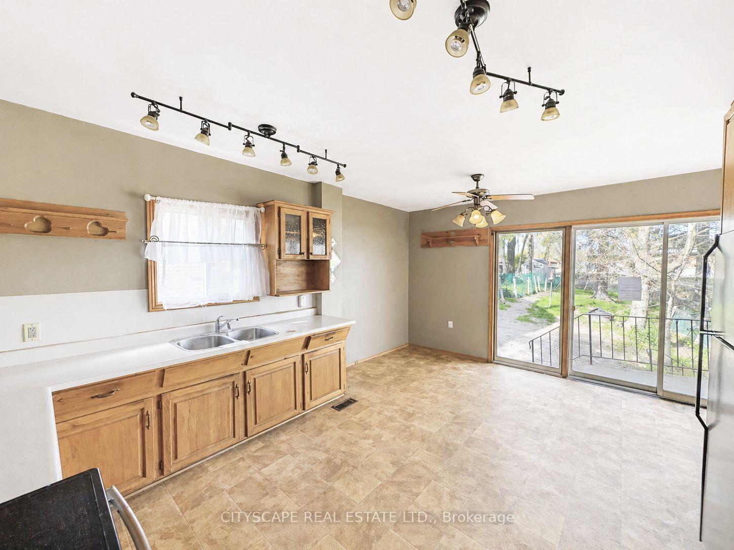 Photo 14 of 15 Humberstone Avenue, Brantford, Echo Place — HOMEH