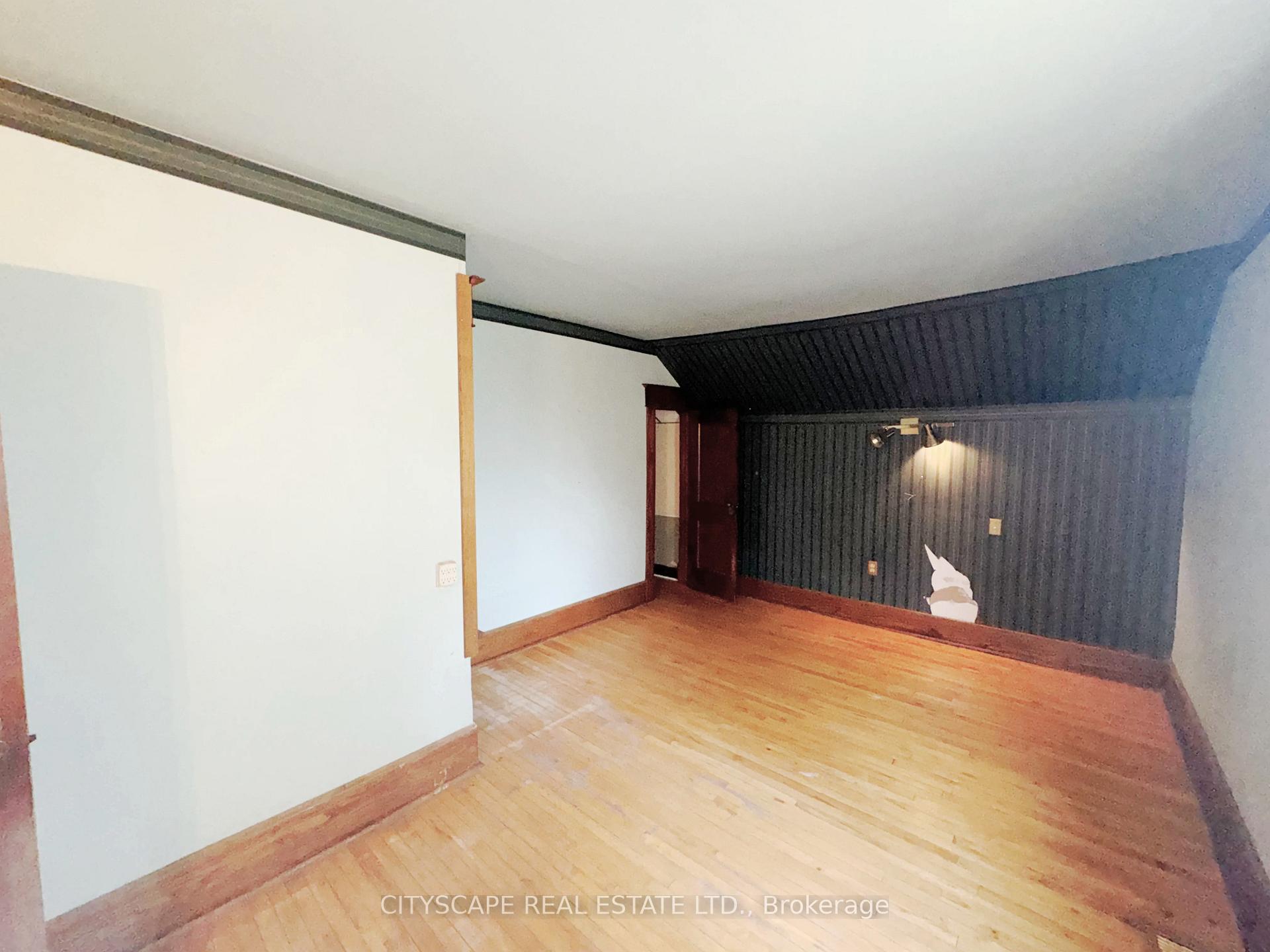 Photo 23 of 15 Humberstone Avenue, Brantford, Echo Place — HOMEH