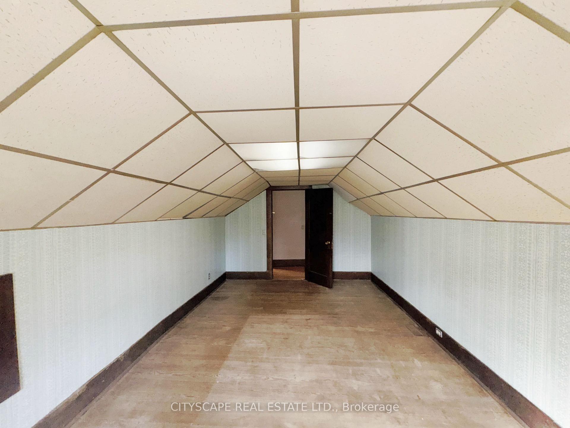 Photo 26 of 15 Humberstone Avenue, Brantford, Echo Place — HOMEH