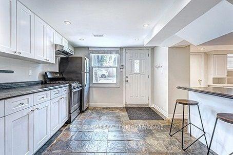 Photo 14 of 811 Coxwell Avenue, Toronto, Danforth Village-East York — HOMEH