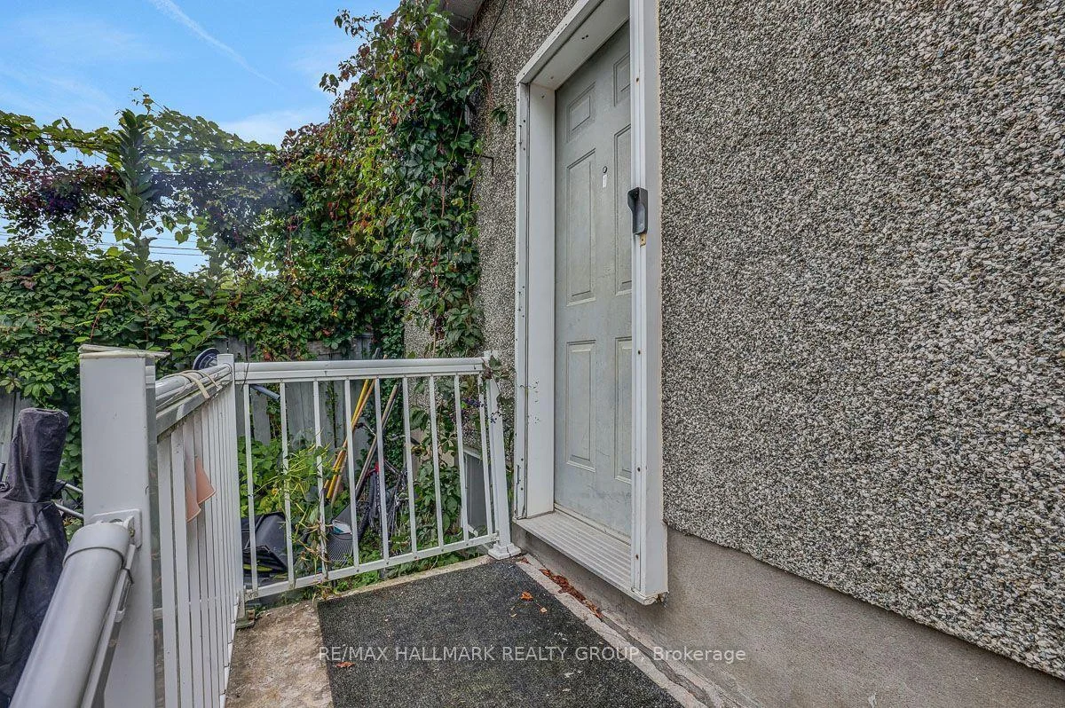 Photo 7 of Unit 1, 139 Carillon Street, Ottawa, Vanier — HOMEH
