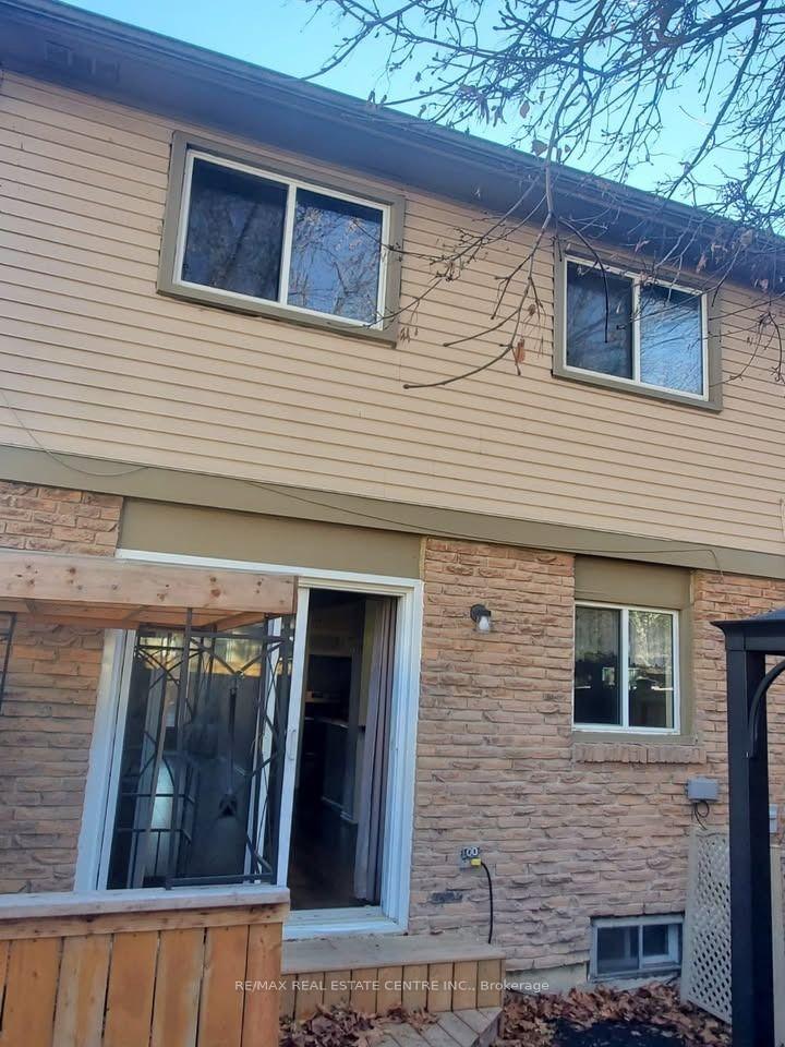 Photo 2 of Unit 20, 57 Hansen Road N, Brampton, Madoc — HOMEH