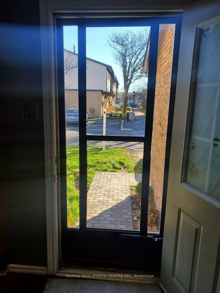 Photo 3 of Unit 20, 57 Hansen Road N, Brampton, Madoc — HOMEH