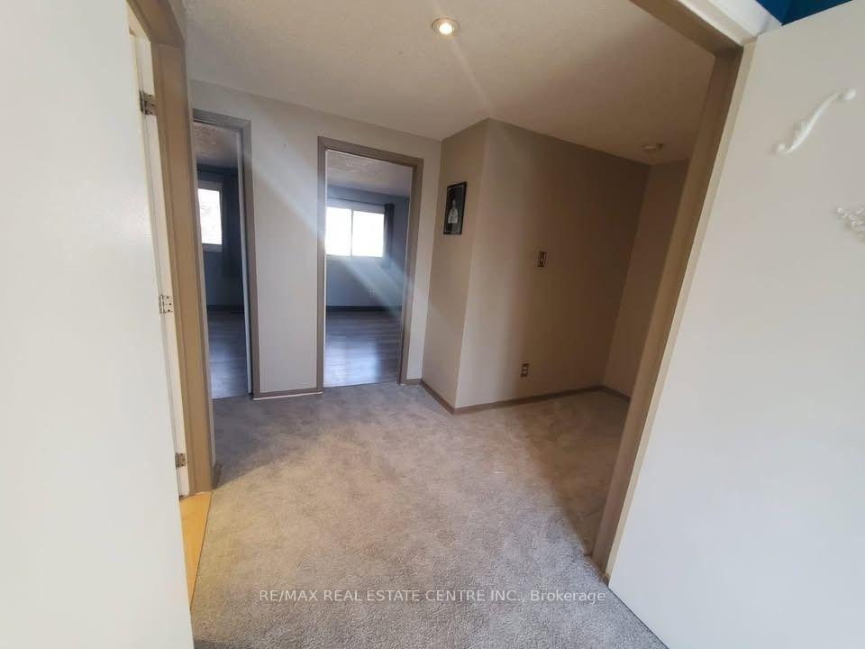 Photo 8 of Unit 20, 57 Hansen Road N, Brampton, Madoc — HOMEH