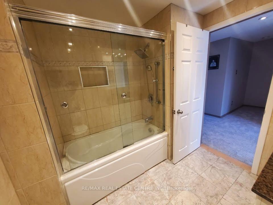 Photo 11 of Unit 20, 57 Hansen Road N, Brampton, Madoc — HOMEH
