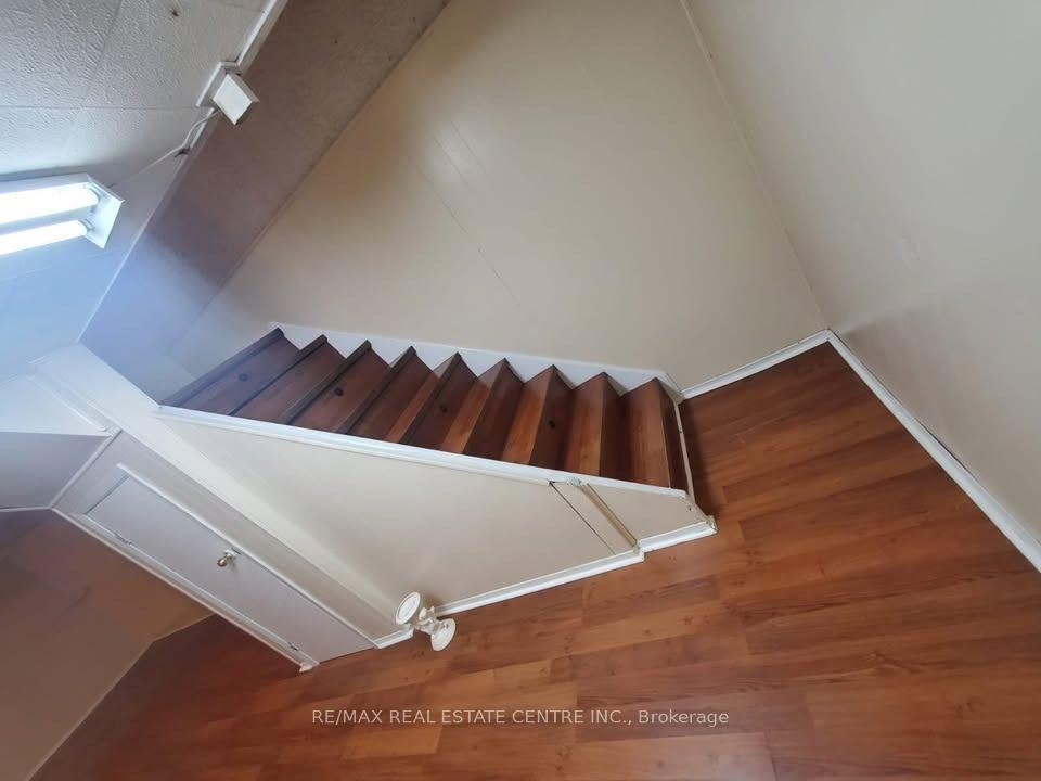 Photo 12 of Unit 20, 57 Hansen Road N, Brampton, Madoc — HOMEH