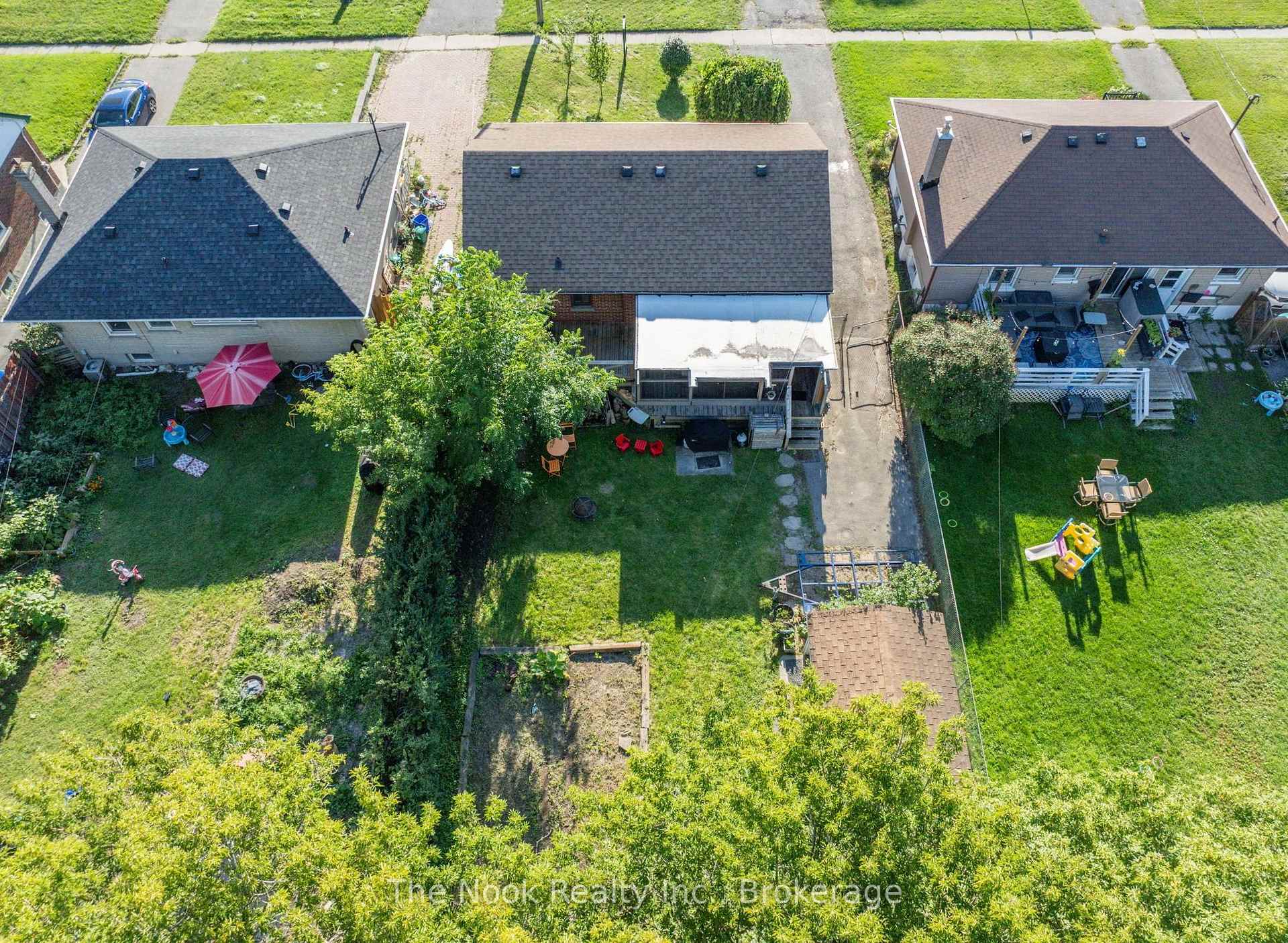 Photo 3 of 257 Wilson Road S, Oshawa, Donevan — HOMEH