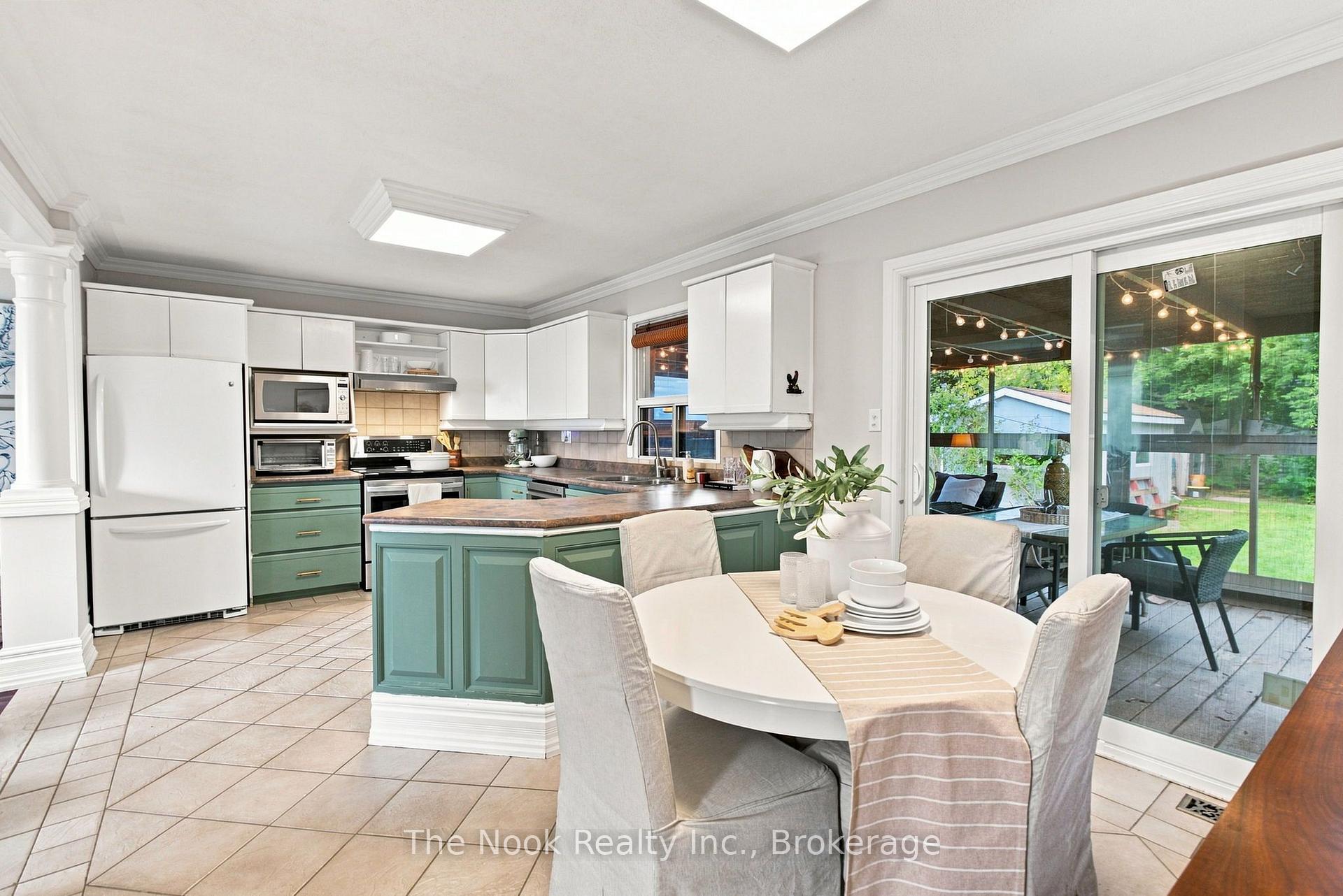 Photo 17 of 257 Wilson Road S, Oshawa, Donevan — HOMEH