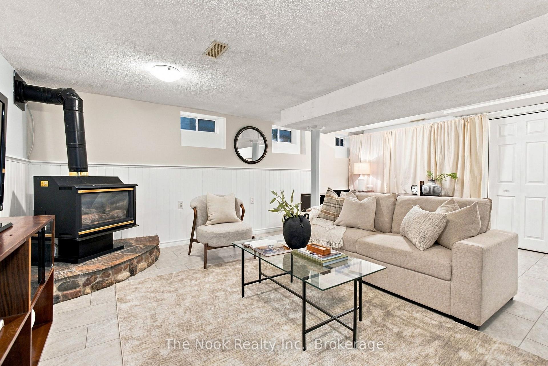 Photo 28 of 257 Wilson Road S, Oshawa, Donevan — HOMEH