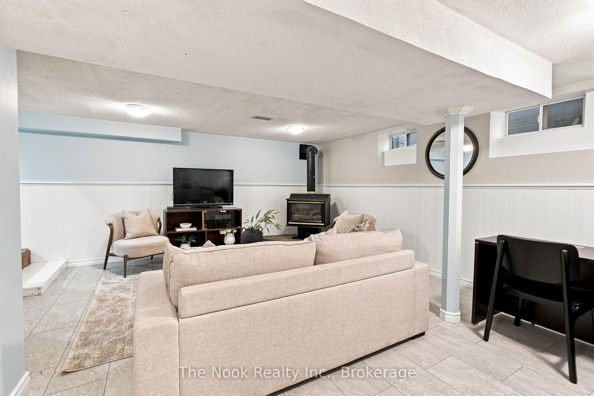 Photo 30 of 257 Wilson Road S, Oshawa, Donevan — HOMEH