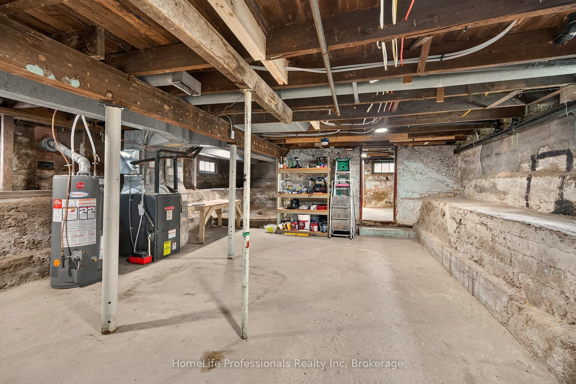 Photo 32 of 96 Aberdeen Avenue, Brantford, Eagle Place West — HOMEH
